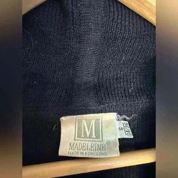 🎆Vintage 80’s Madeleine waterfall cardigan navy blue size small open front heavy - Picture 2 of 6
